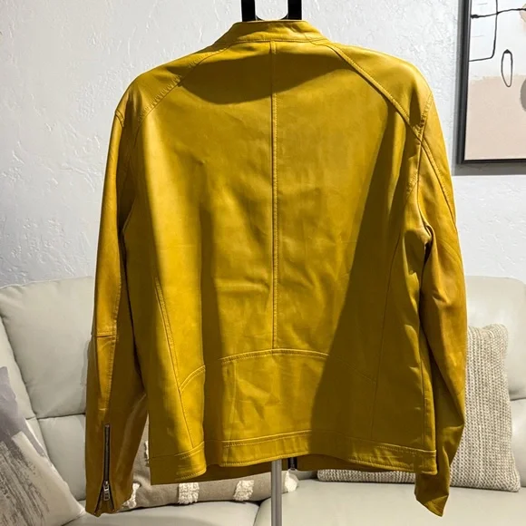 Zara Men's Mustard Leather Jacket - Picture 5 of 8